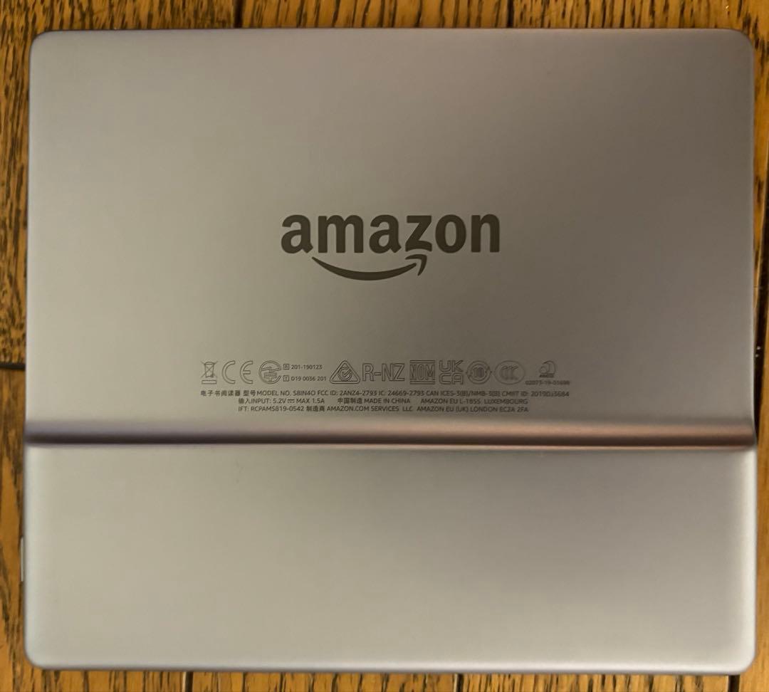 Kindle Oasis 色調調節ライト搭載 wifi 8GB 広告あり電子書籍