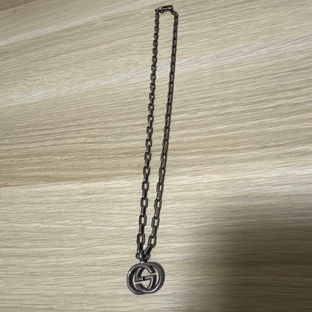 Gucci ロゴペンダント ネックレス