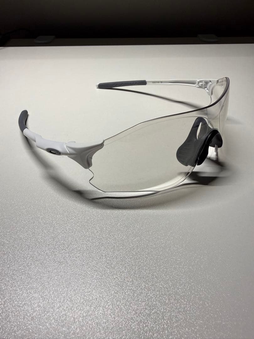 Oakley Radar EVZERO PATH 調光レンズ