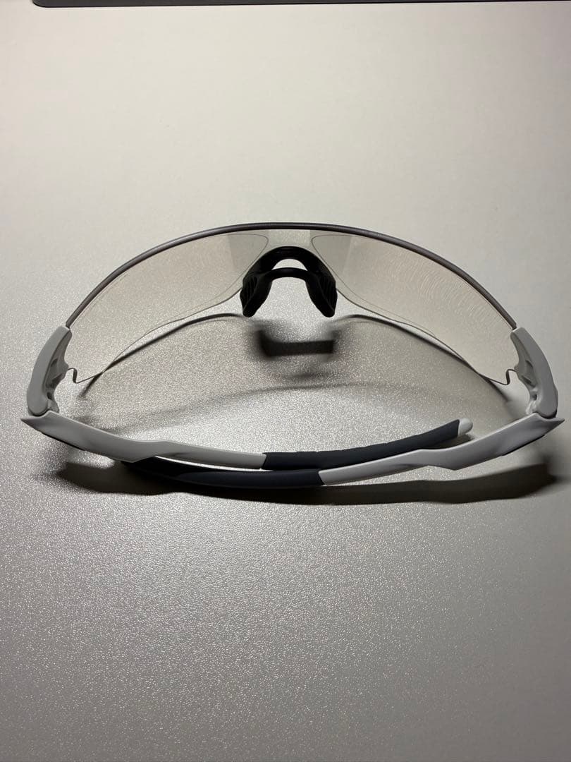 Oakley Radar EVZERO PATH 調光レンズ