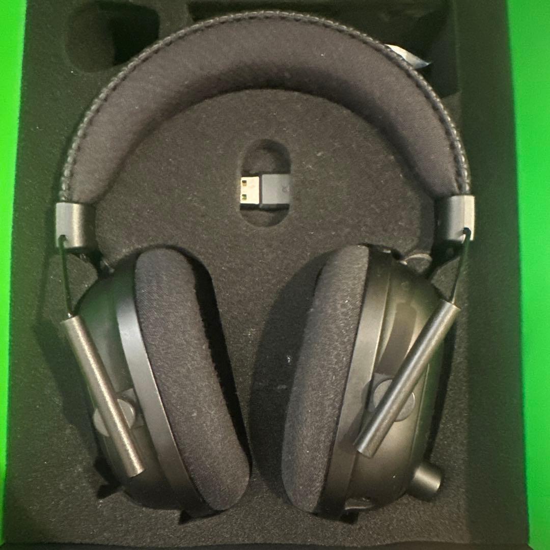 Razer BLACKSHARK V2 PRO ワイヤレスヘッドセット