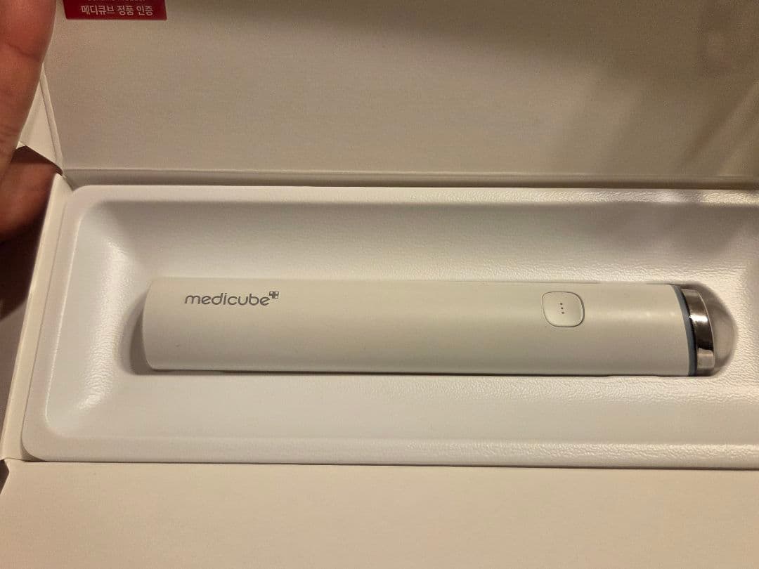 Medicubeメディキューブ AGE-R ブースタープロミニ 美顔器