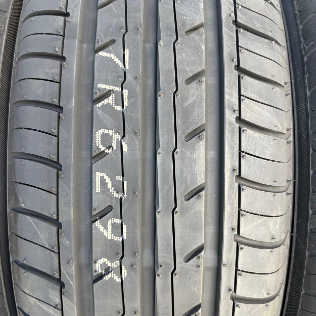 新品　215/60R17 YOKOHAMA 4本セット2025年製造
