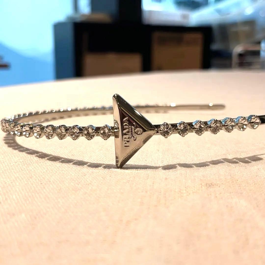 【美品】PRADA ヘッドバンド 装飾付き ブラス