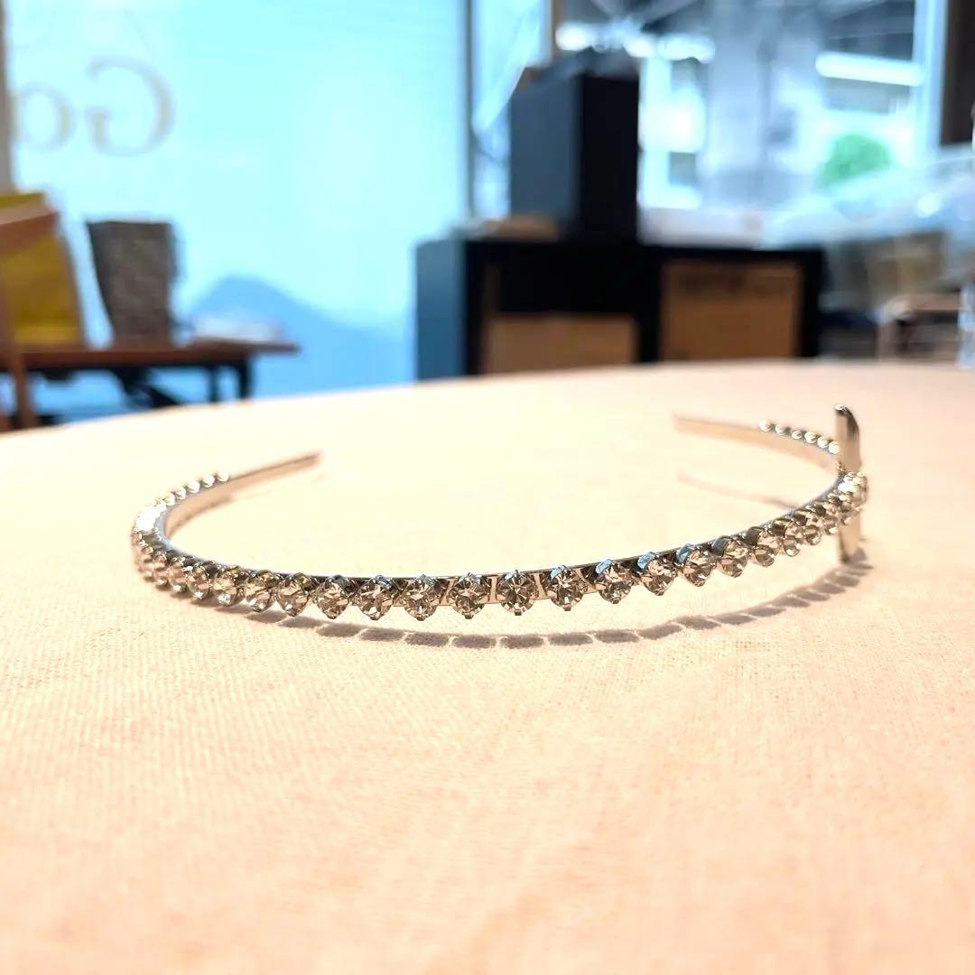 【美品】PRADA ヘッドバンド 装飾付き ブラス