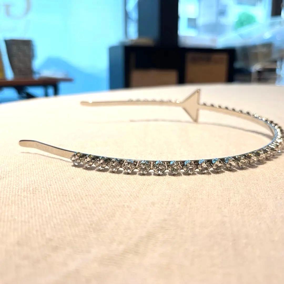 【美品】PRADA ヘッドバンド 装飾付き ブラス