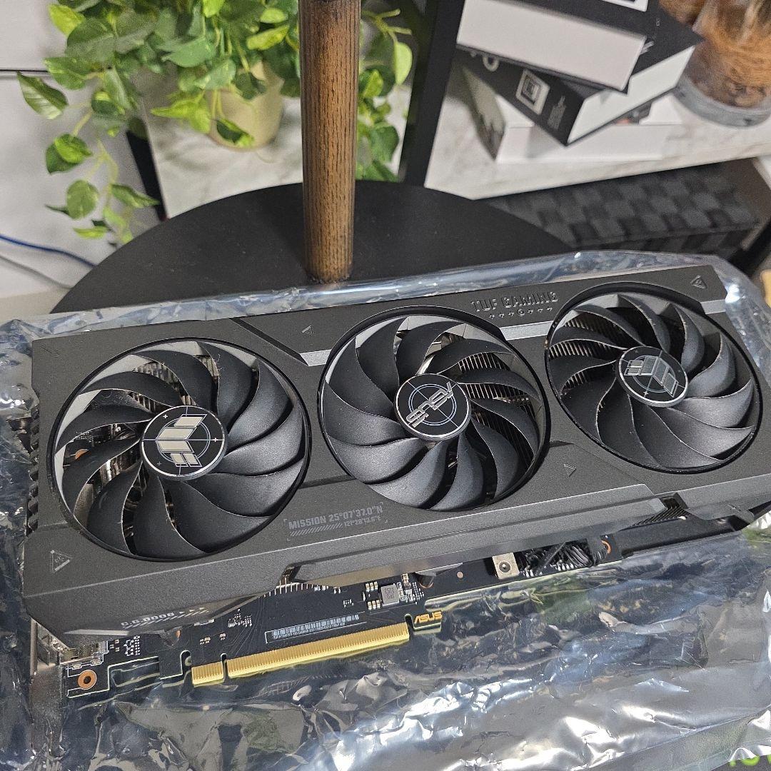 グラフィックボード・グラボ・ビデオカード Nvidia Asus Tuf Gaming RTX 4070 Ti