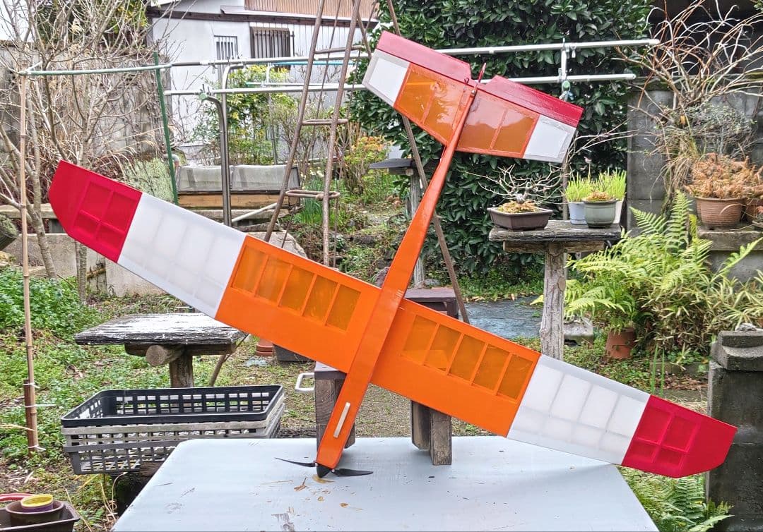 ラジコン飛行機（電動モーターグライダー）
