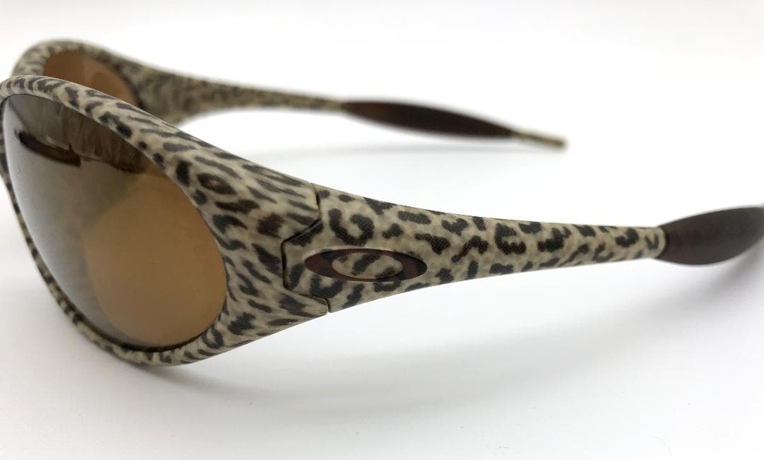 L*o様 oakley　サングラス　アイジャケット　レオパード