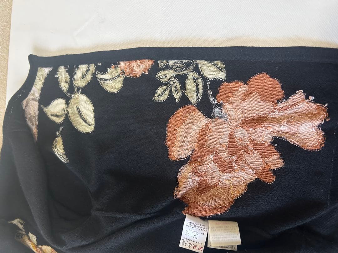 【美品】LEONARD レオナール　花柄ニットカーディガン