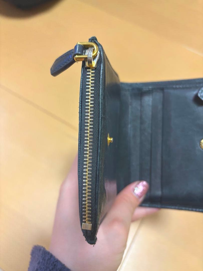 【りんりん】PRADA 二つ折り財布 ブラック