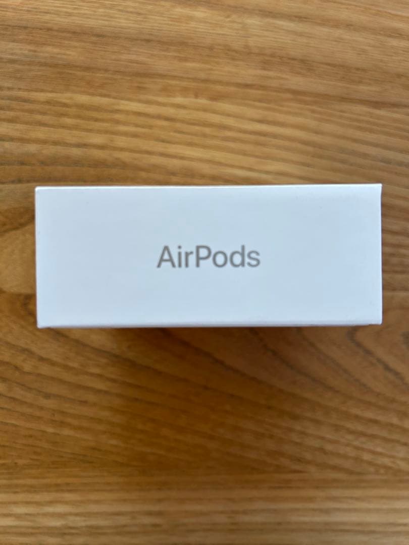 新品未開封　Apple AirPods 4 ノイズキャンセリング非搭載