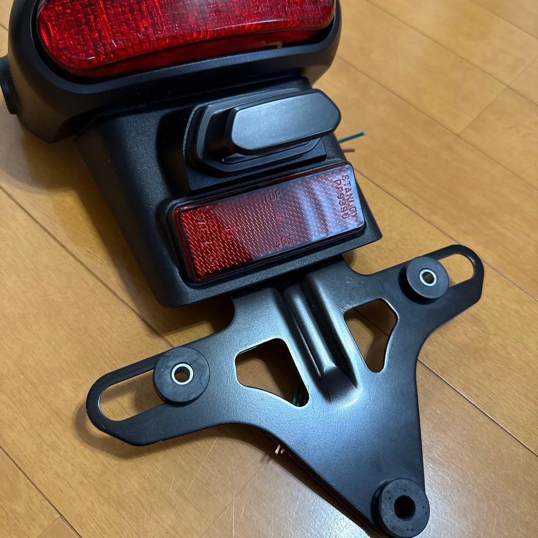 レブル250 後期　テールランプ 周り