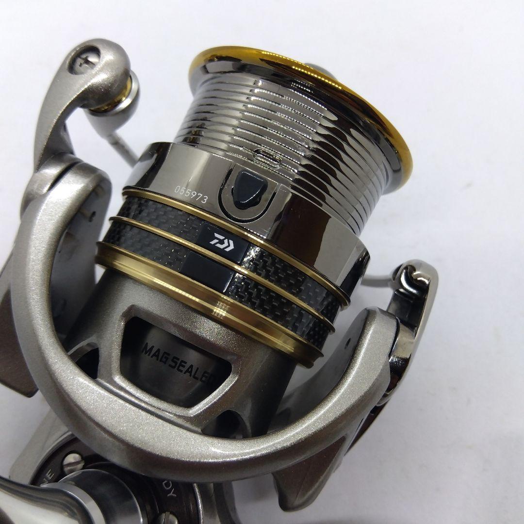 ダイワ 12ルビアス 2506H 中古美品 スピニングリール