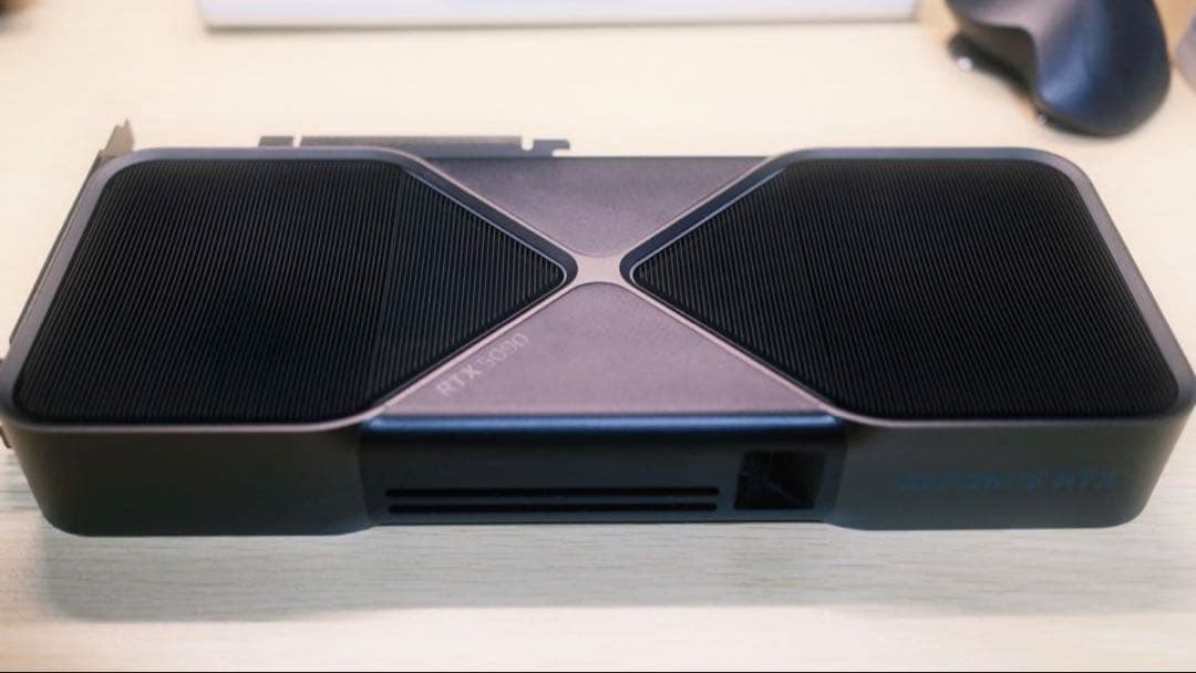 【新古品】Nvidia RTX5090 Founders Edition箱付き