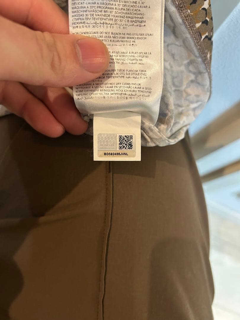 モンクレール　ヒョウ柄　レオパード　半袖tシャツ　美品