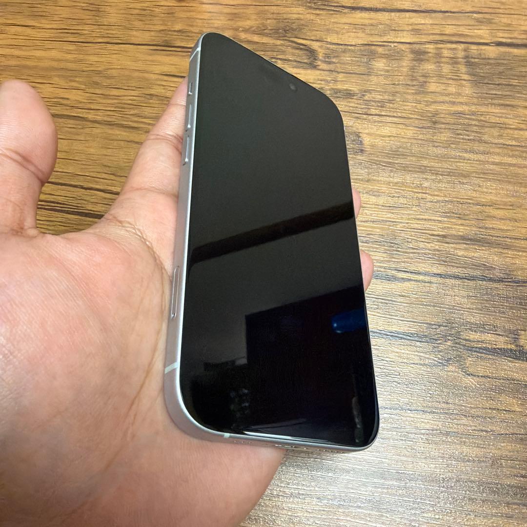 iPhone15 128G simフリー初期化済み動作確認済み