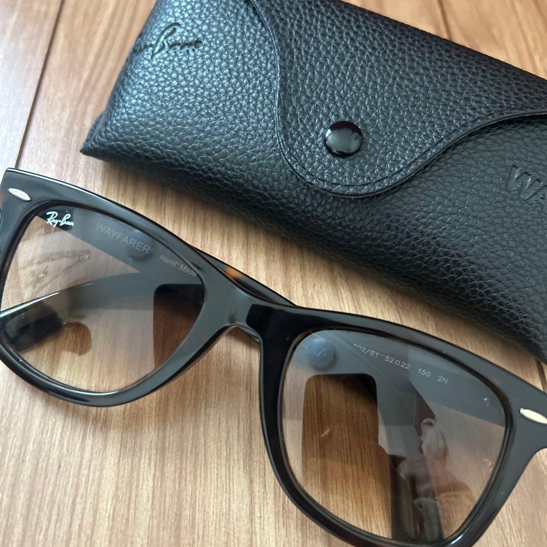 【本日限定値下】Ray-Ban Wayfarer ブラックサングラス ケース付き