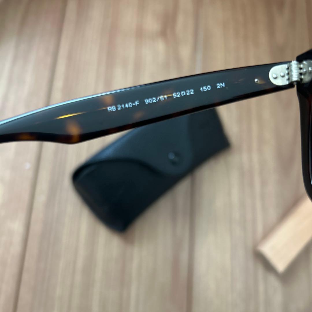 【本日限定値下】Ray-Ban Wayfarer ブラックサングラス ケース付き