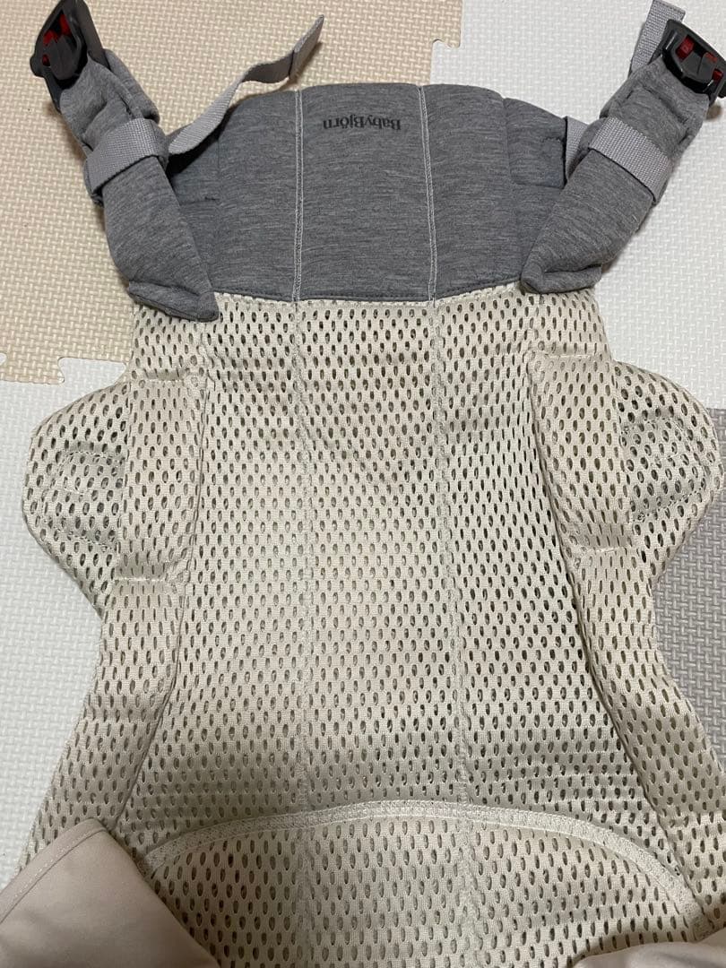 【美品】BabyBjörn ハーモニー 抱っこ紐 クリーム