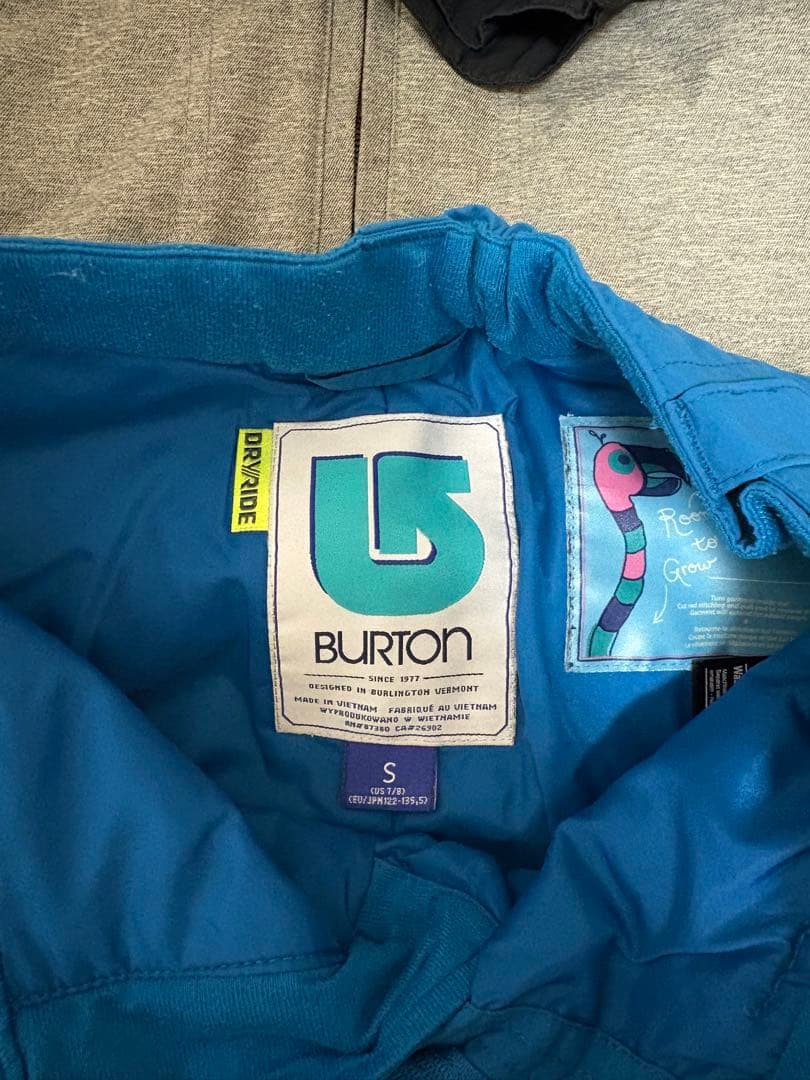 BURTON 子ども用スノーボードウェアセット S