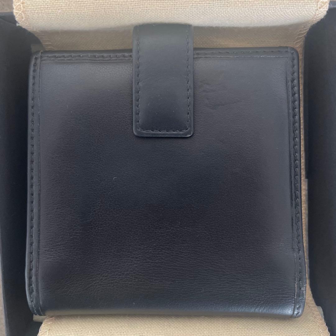 最終SALE【美品】LOEWE黒 レザー 二つ折り財布 エンボスロゴ