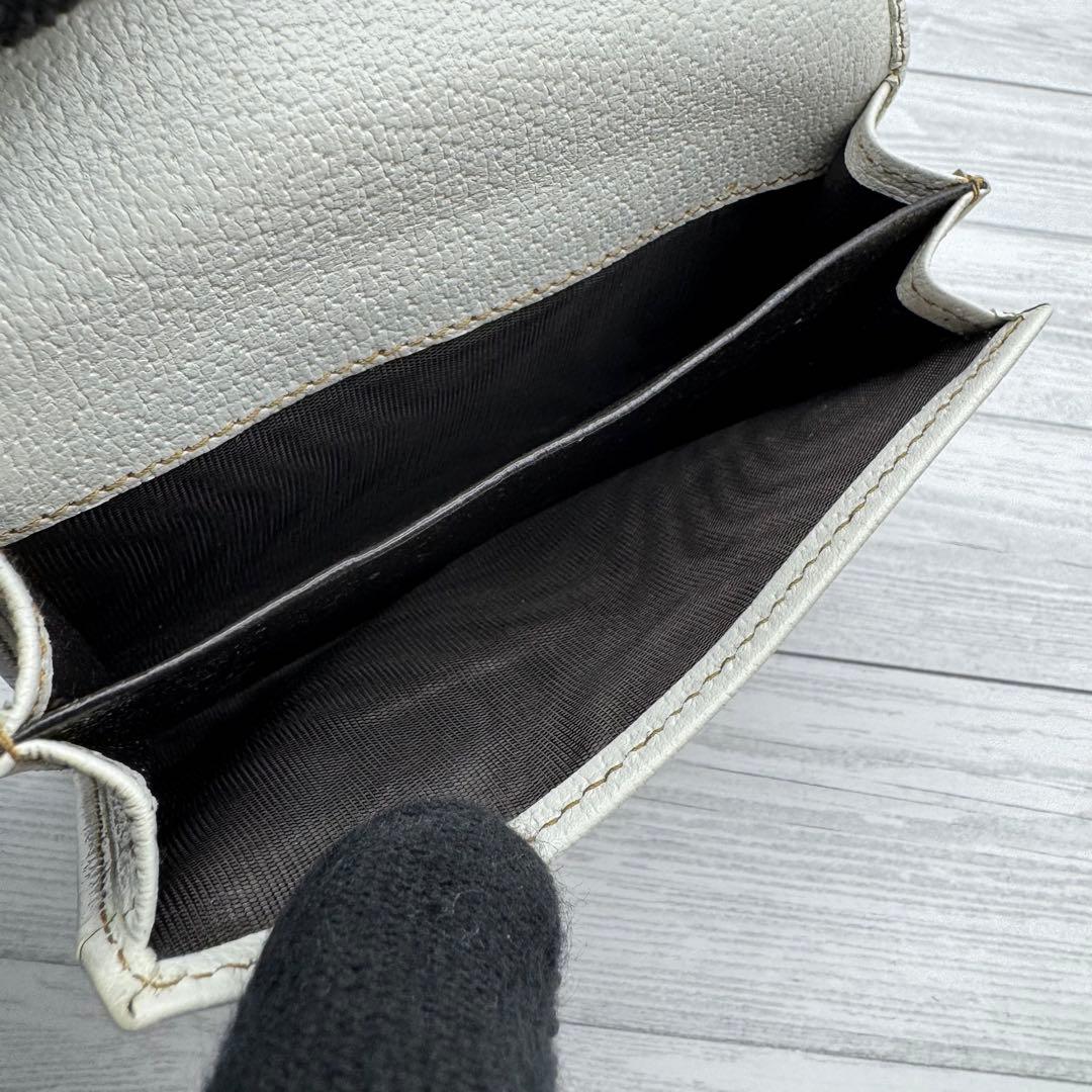 【美品】　GUCCI　名刺入れ　カードケース　レザー　ホワイト　GG　キャンバス