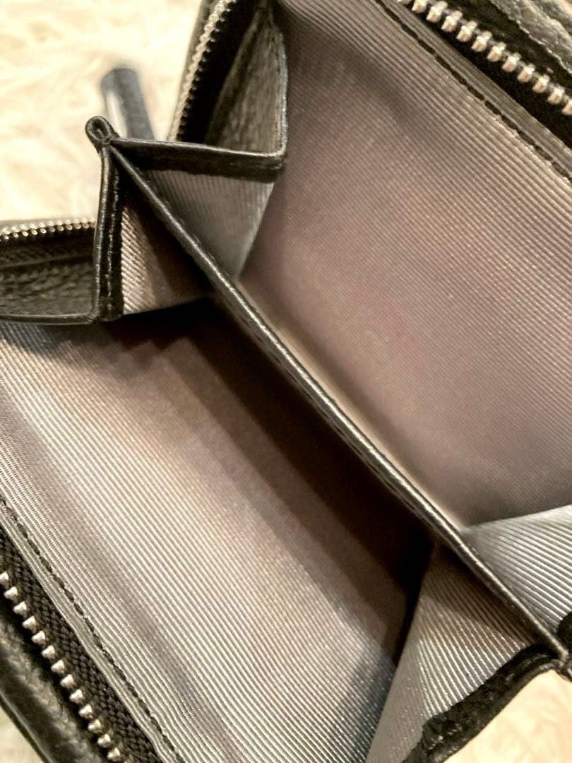 【美品】ear PAPILLONNER バックル折り財布　黒