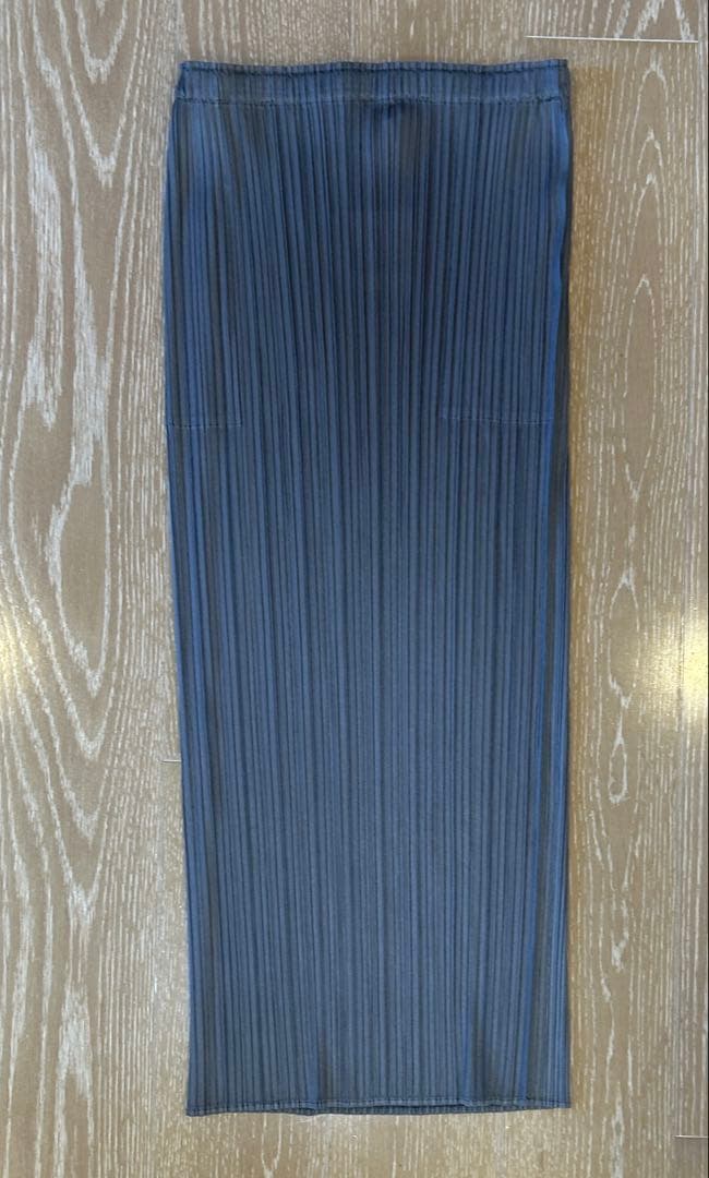 【サイズ4】BASICS スカートPLEATS PLEASE ミヤケ