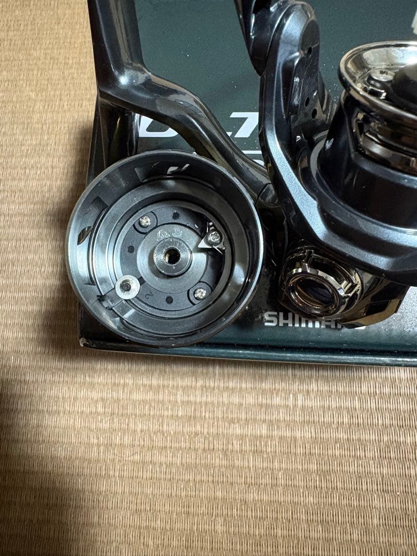 【連休値引き】25アルテグラ　C2500SHG スピニングリール