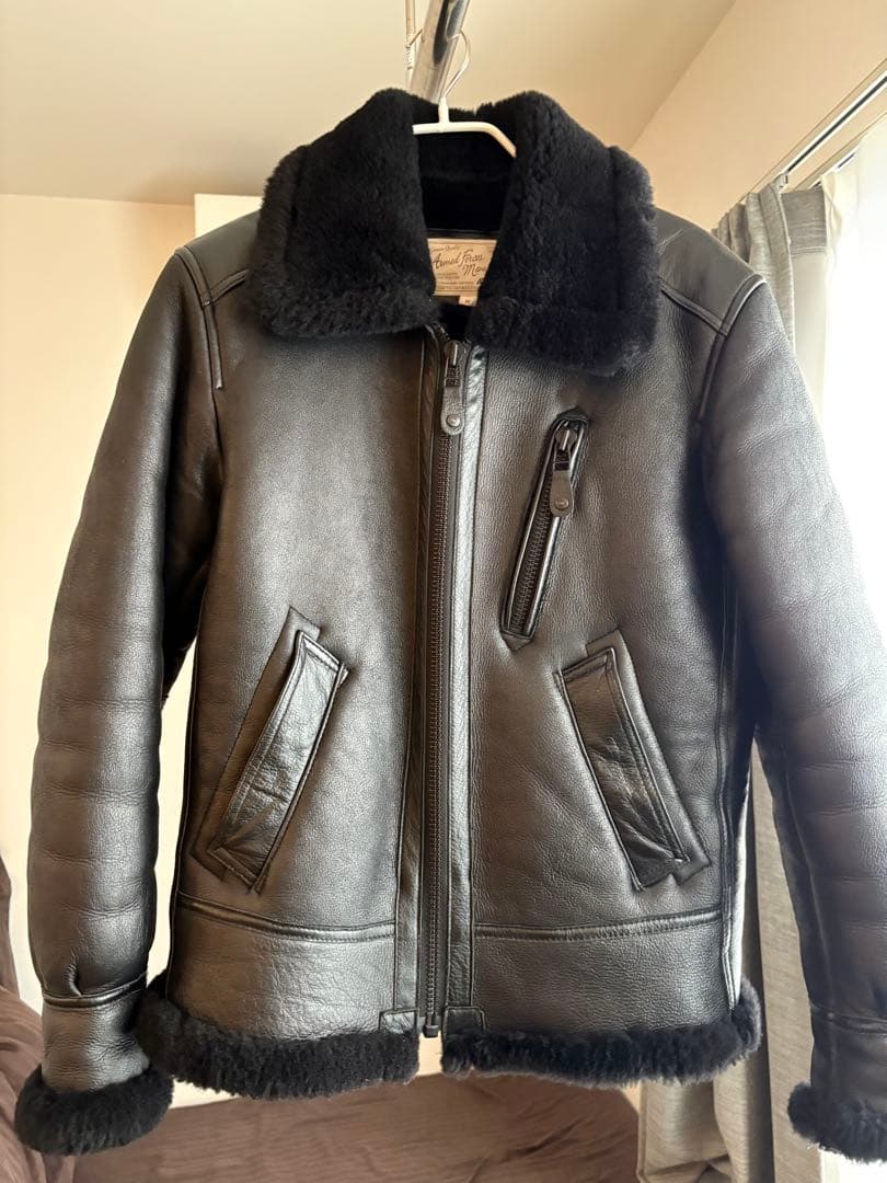 （美品/本物/定価27万）AIREX B3 ムートンジャケット　レザー 　M