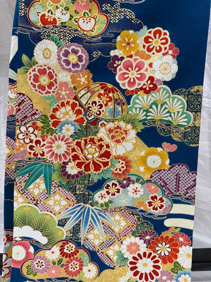【値引最終価格】吉澤織物 [吾妻徳穂の世界]振袖 新品同様 定価70万 青古典柄