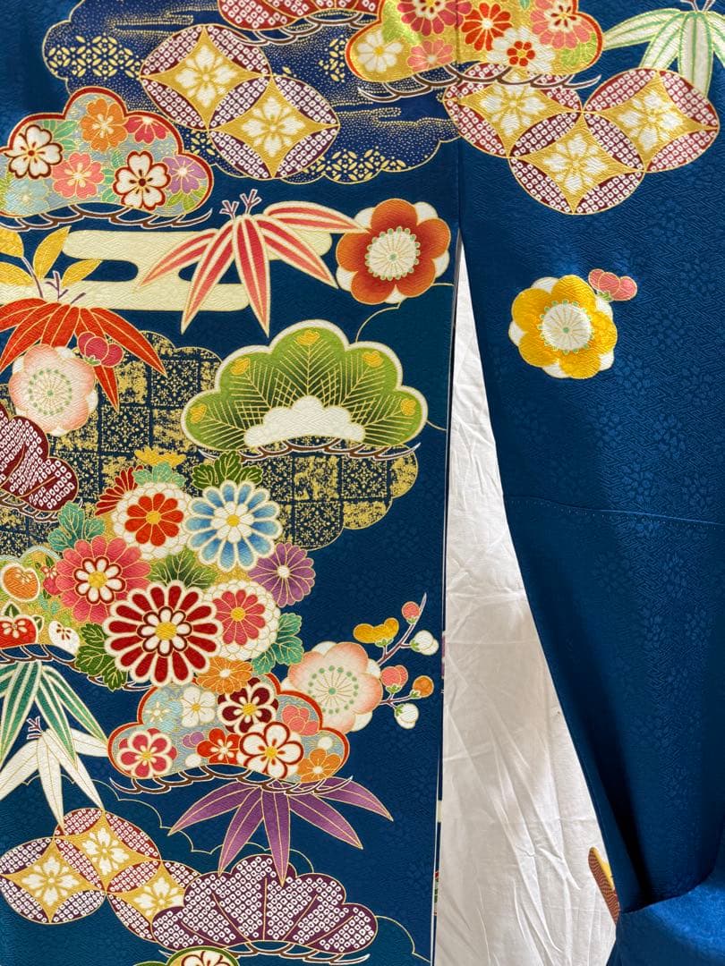 【値引最終価格】吉澤織物 [吾妻徳穂の世界]振袖 新品同様 定価70万 青古典柄