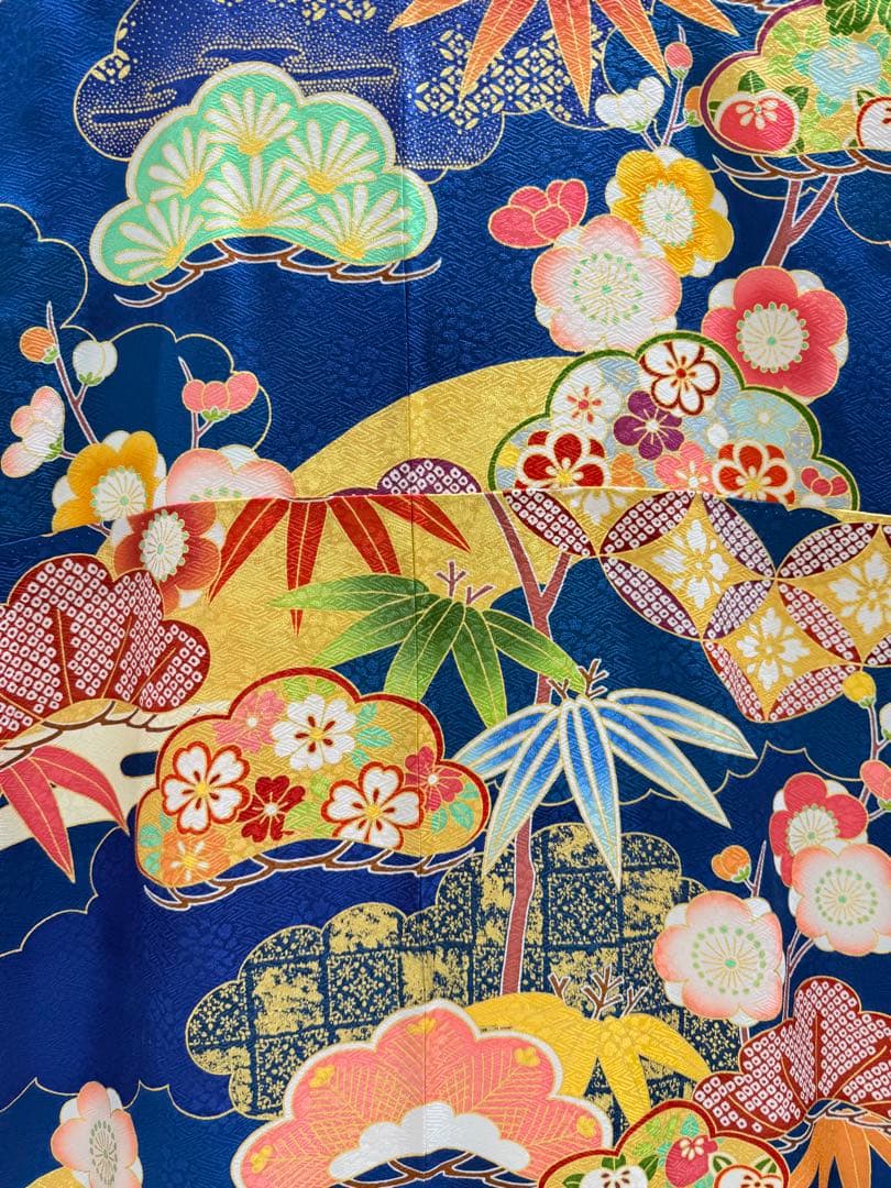 【値引最終価格】吉澤織物 [吾妻徳穂の世界]振袖 新品同様 定価70万 青古典柄