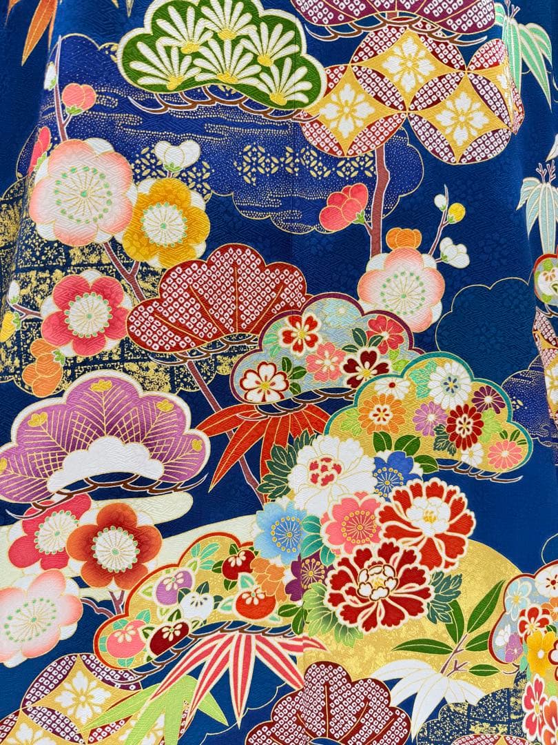 【値引最終価格】吉澤織物 [吾妻徳穂の世界]振袖 新品同様 定価70万 青古典柄