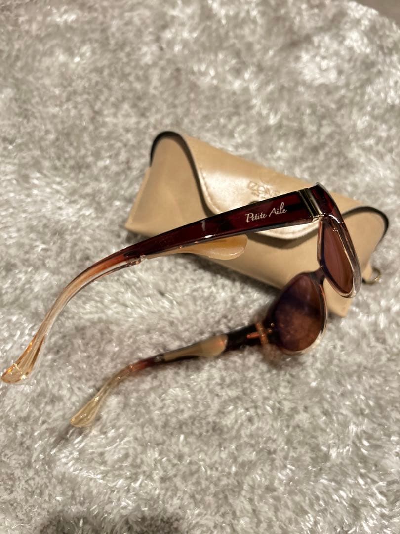 アイゾーン　IZONE NEW YORK サングラス　レディース