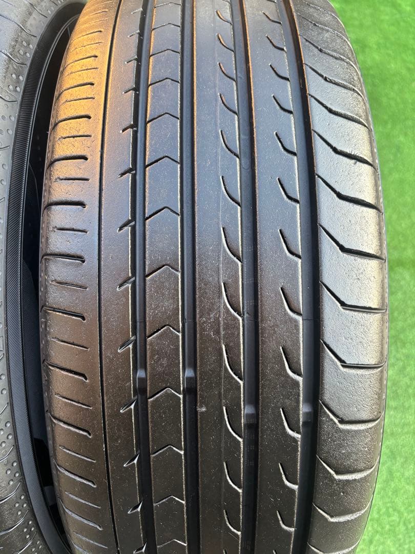 YOKOHAMA BluEarth-RV03 215/65R16 2024年製。