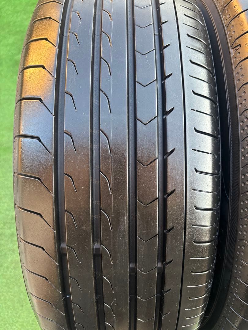 YOKOHAMA BluEarth-RV03 215/65R16 2024年製。