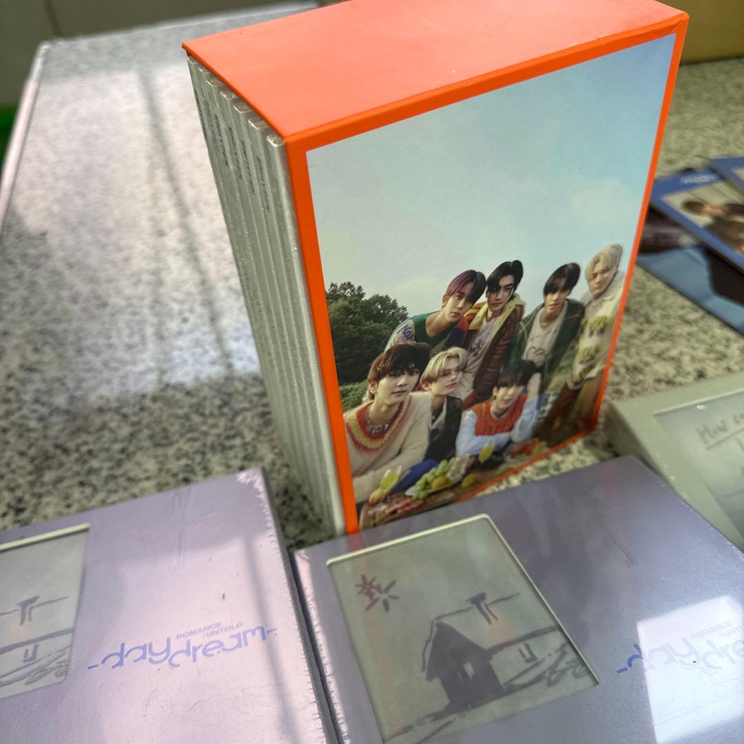 A*a様 ENHYPEN K-POP CD31点セット カード32枚セット 小物