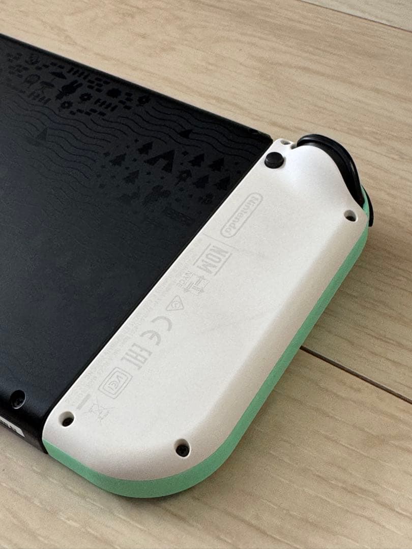 【美品】Nintendo Switch あつまれ どうぶつの森デザイン