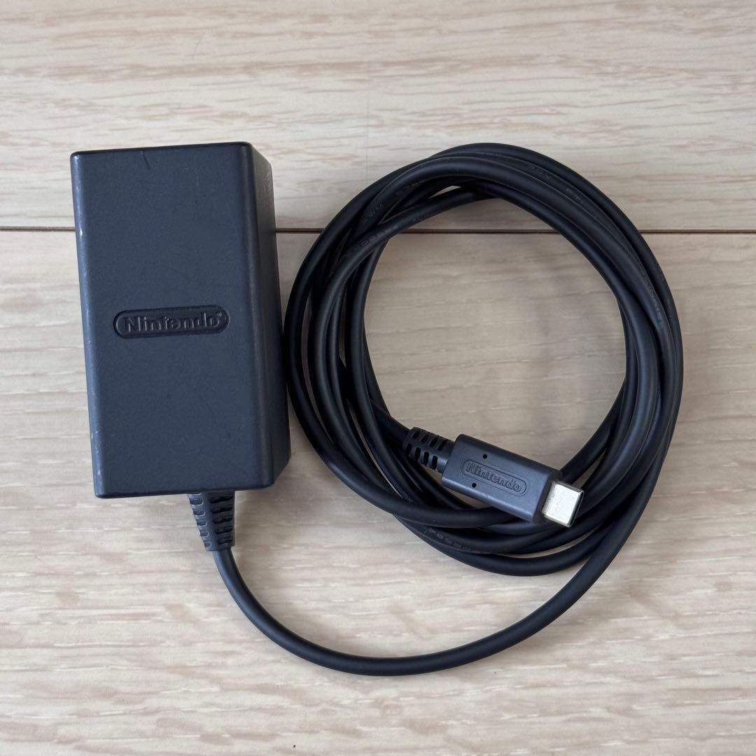 【美品】Nintendo Switch あつまれ どうぶつの森デザイン