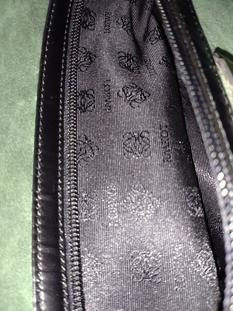 LOEWE ブラック ボストンバッグ