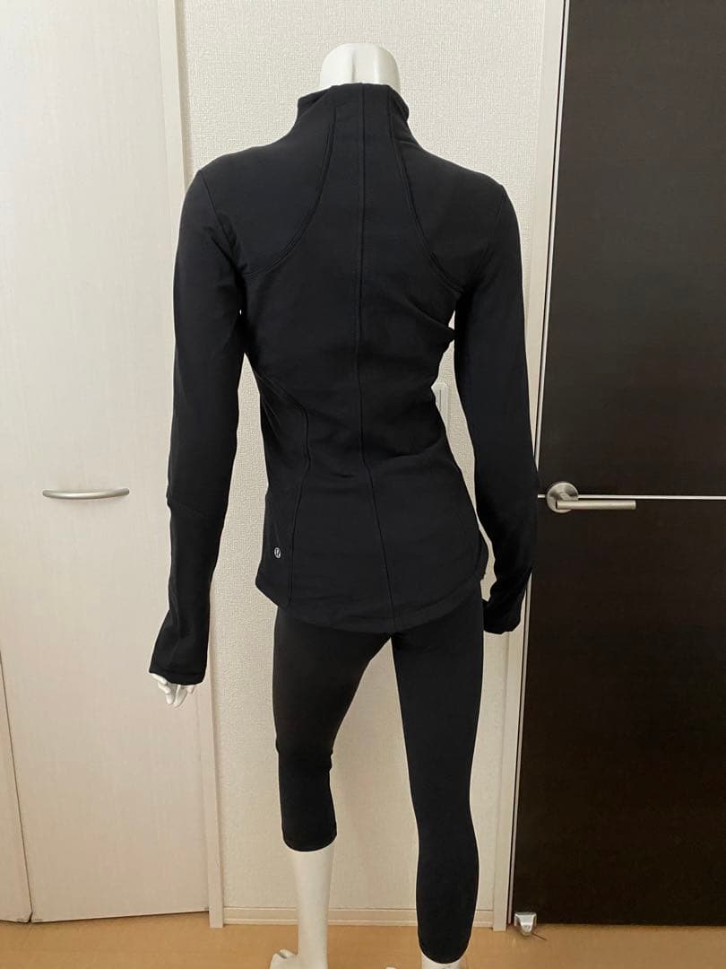 ブラック フルジップ フィットネスジャケット