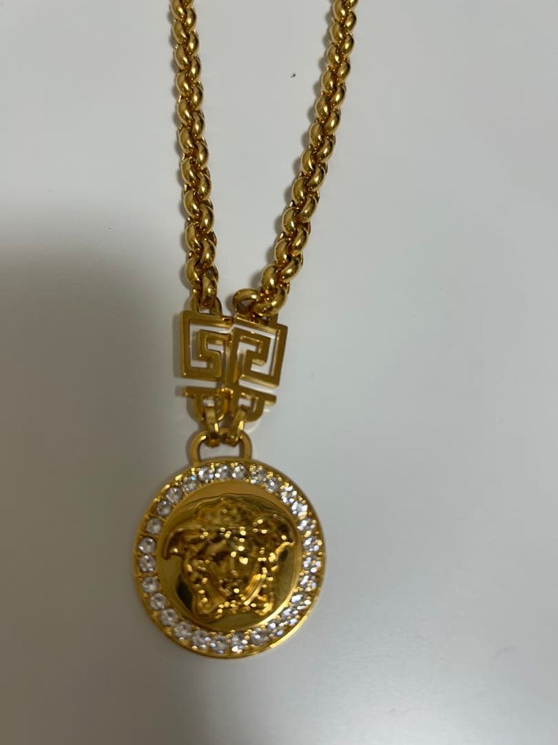 最安値　即購入可VERSACE ヴェルサーチ メデューサ ネックレス　メンズ