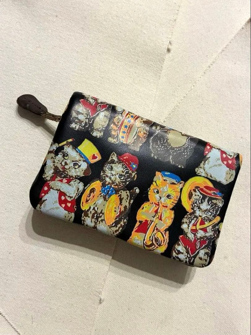 ツモリチサト　新品　財布　折りたたみ　猫