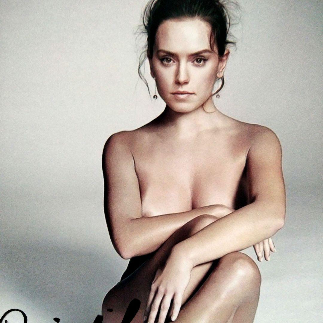 セール…デイジー・リドリー直筆サイン入り2Lサイズ写真…Daisy Ridley