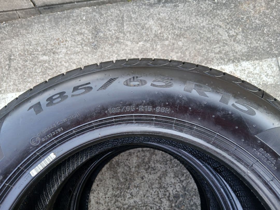 ①Pirelli Powergy 185/65R15 バリ山 2本 2025年製