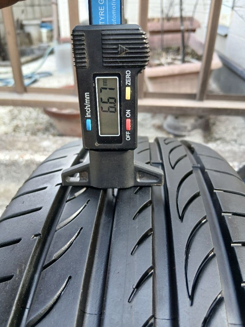 ①Pirelli Powergy 185/65R15 バリ山 2本 2025年製