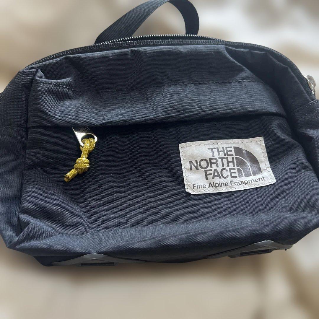 THE NORTH FACE ショルダーバッグ ブラック