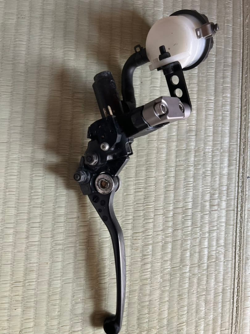 ニッシン　ブレーキ　マスターシリンダー